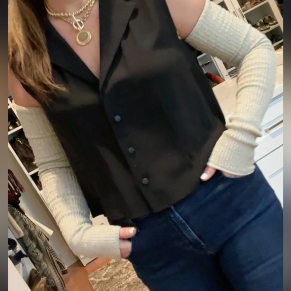 Chanel 05A arm warmers one size